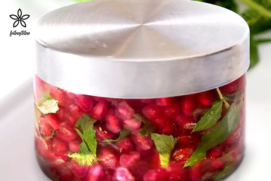 روش تهیه ترشی انار